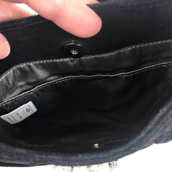 Cutest Little Old Navy Black Velvet Clutch Purse Pearl Bow Gems Dance Evening - Picture 4 of 8